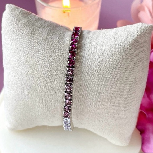 Park Lane Jewelry - Park Lane “Lindsey” Micro Impression Bracelet! BNIB!!